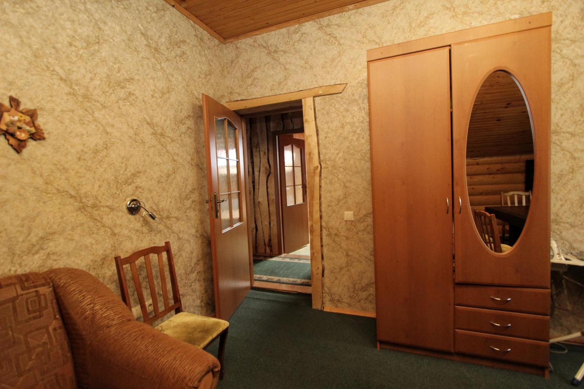 Complex "Shum Lisu" Apartment Tatariv Room photo